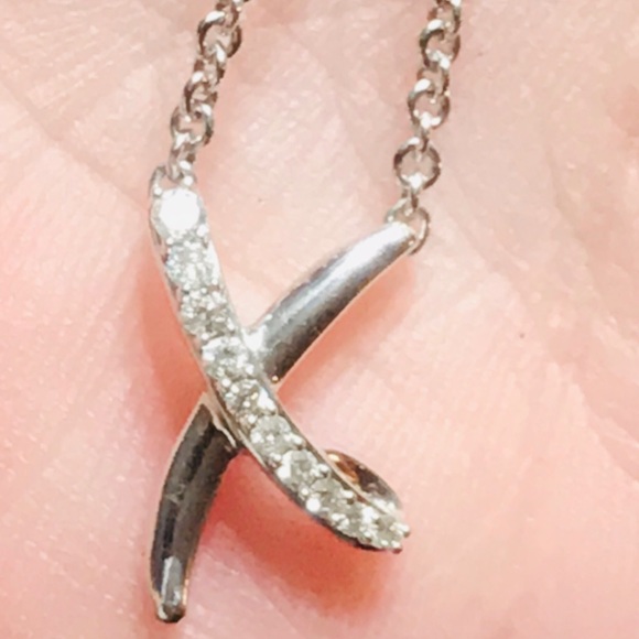 ❌❌❌SOLD❌❌❌ .22 CTW GENUINE DIAMOND HUGS (X) NECKLA - Picture 6 of 10